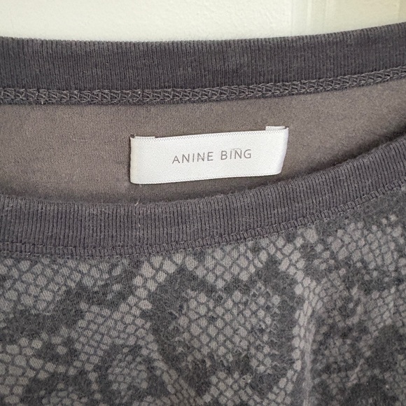 Anine Bing Snakeskin Reptile 100% Cotton Grey Charcoal Tee Women’s Large - Picture 3 of 6